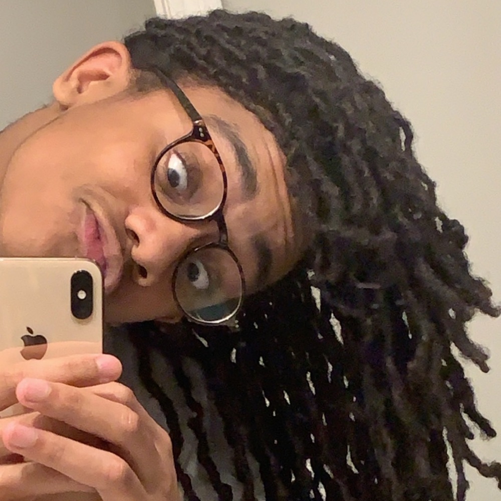 Meet your Posher, Aris